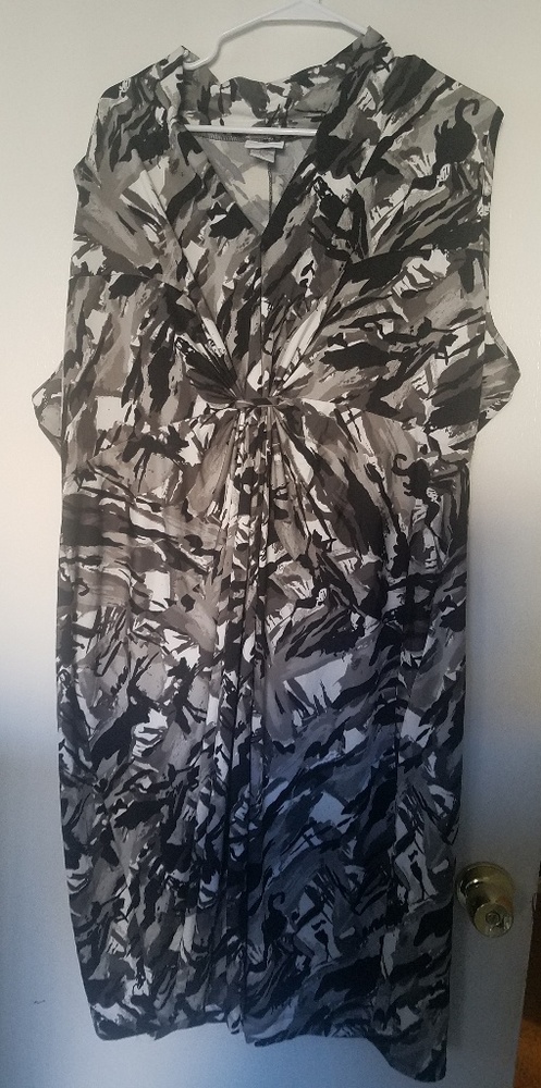Black/Gray/White sleeveless dress